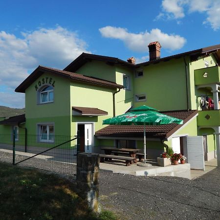 Hostel Ociski Raj Kozina Exterior photo